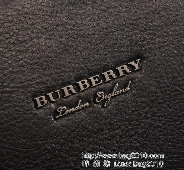 BURBERRY巴寶莉 新款 摔紋牛皮 字母男士單肩斜挎包 9860  Bhq1045